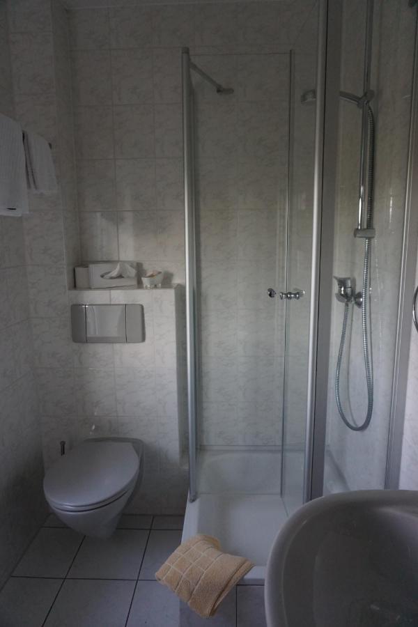 Gaestehaus Eschment Отель Bissersheim